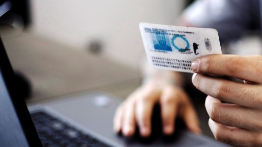 Más de mil personas modificaron su DNI y pasaporte como no binario en dos años