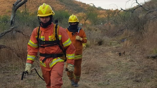Incendios: el lunes será un día crítico por las condiciones meteorológicas