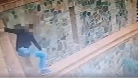 Así cayó el turista brasileño en una bodega en Mendoza: está en terapia intensiva