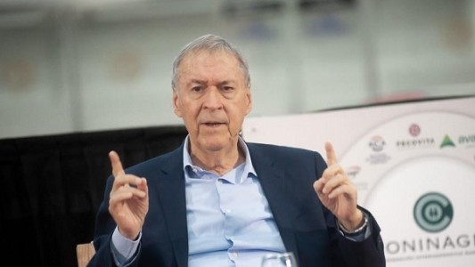 Juan Schiaretti dio positivo de COVID y suspenderá sus actividades en medio de la campaña