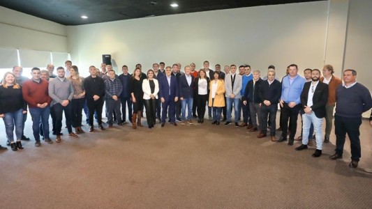 Schiaretti recibió un amplio respaldo de intendentes radicales y vecinalistas en Córdoba