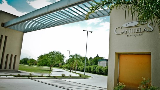 Robo millonario en un barrio privado: se llevaron dólares, joyas y más de $1 millón