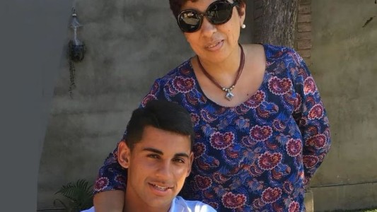 El gesto del Cuti Romero con sus padres que es viral en las redes