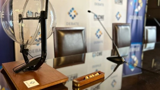 Debate presidencial 2023: se sortearon las ubicaciones, orden de exposición y temas