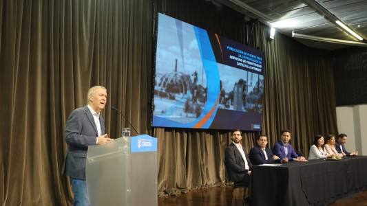 Schiaretti anuncia subasta para llevar Internet a todo el territorio de Córdoba