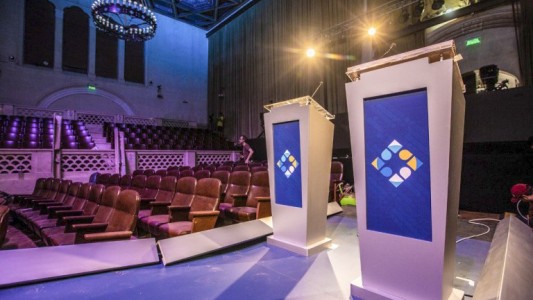 Todo listo en un debate clave para los candidatos en Santiago del Estero