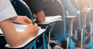 Preocupación entre los padres: Llegan aumentos de hasta 242% en las cuotas de colegios privados