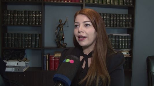 La ley impide cobrar recargos con tarjetas o transferencias
