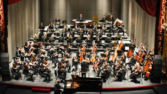 Música y Arte a beneficio en Córdoba: Un Concierto Filarmónico Inmersivo