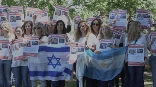 "¡Que vuelvan a casa ya!": mujeres y madres argentinas pidieron por la liberación de los más de 30 bebés y niños secuestrados por Hamas