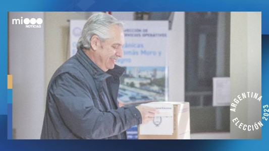 Votó Alberto Fernández y no quiso responder preguntas: "Que sea un día de felicidad para los argentinos"