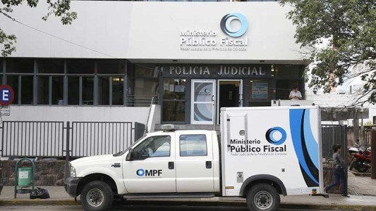 Se confirmó en la autopsia que la menor asesinada por su ex padrastro murió de 25 puñaladas