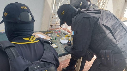 Detuvieron a una mujer que intentó ingresar drogas para su hijo en la cárcel de San Francisco