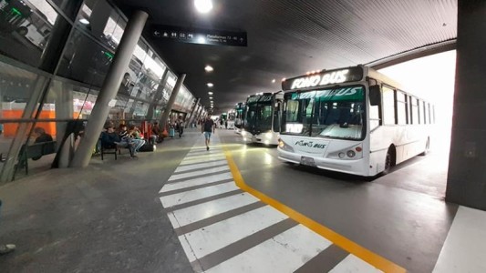 Rige el paro de colectivos interurbano en Córdoba