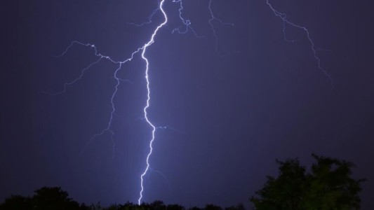 Un rayó mató a un joven durante un cumpleaños de 15