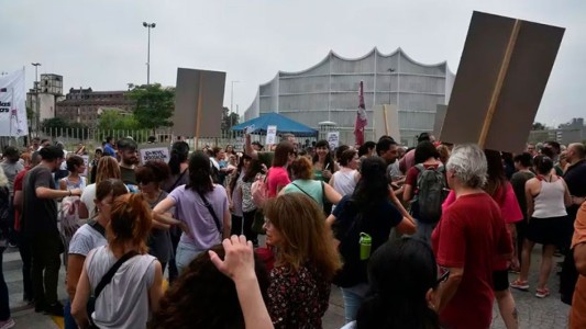 Más reclamos: en Córdoba los Estatales paran y se movilizan por la suba de aportes
