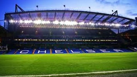 El Chelsea analiza a seis clubes argentinos para comprar tras el anuncio de Milei por las SAD