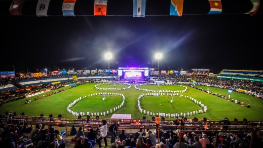 Hoy abre el Festival de Doma y Folclore de Jesús María, con Los Nocheros y Ulises Bueno
