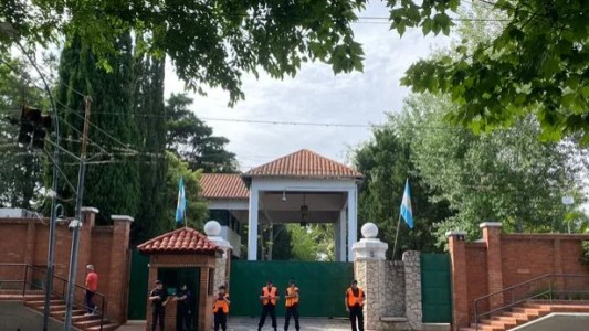 Primera actividad de Milei en Olivos: encabezó una reunión en la residencia presidencial