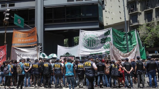 ATE desafía al Gobierno: "No necesitamos permiso de los explotadores para parar"