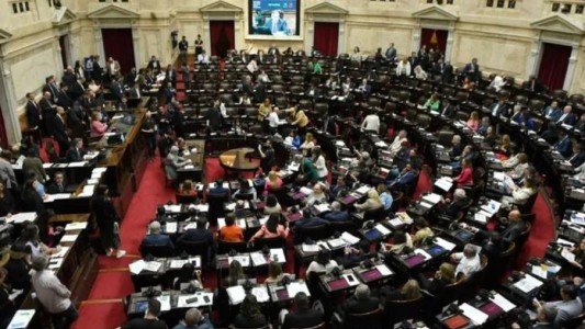 El Gobierno extendió las sesiones extraordinarias hasta el 15 de febrero para poder aprobar la Ley Ómnibus