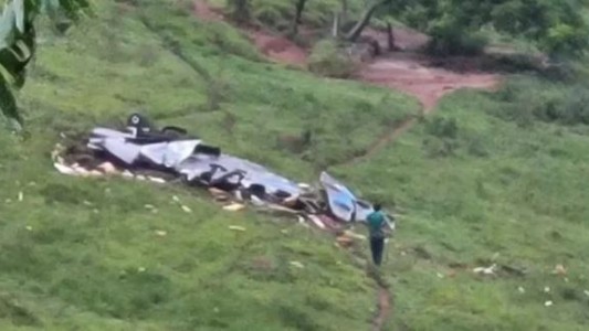 Tragedia en Brasil: un avión se partió en el aire y dejó siete muertos