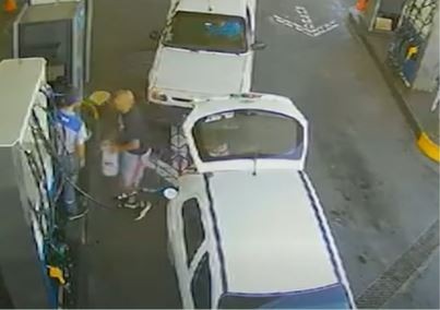 Video: Se robó miles de pesos en nafta