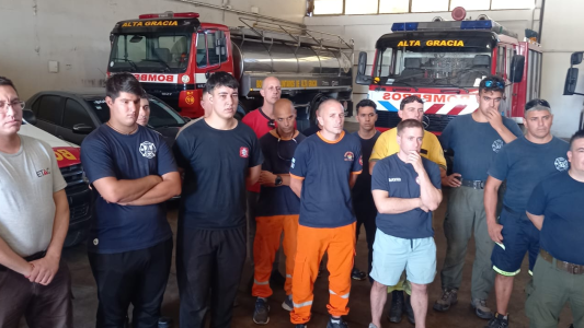 Brigadistas cordobeses viajan a la patagonia para ayudadr a combatir los incendios