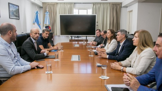Passerini junto a intendentes de seis provincias declaran la emergencia en el transporte urbano y crean la Red Federal de Intendentes