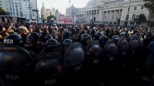 ATA y ARPA repudiaron la violencia contra trabajadores en las inmediaciones del Congreso
