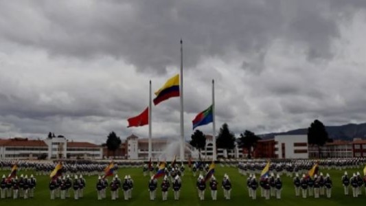 Un muerto y más de cien contagios por infección respiratoria en una escuela militar de Colombia