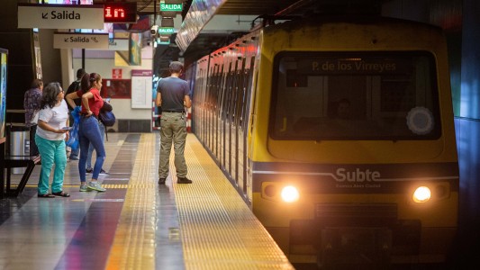 Con un aumento de más de 500%, el Gobierno porteño llevará el boleto de subte a $757