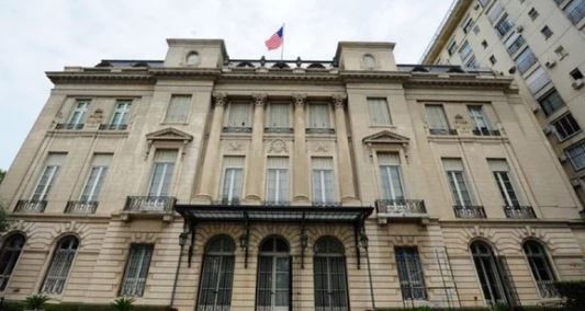 Robaron un camión perteneciente a la Embajada de Estados Unidos