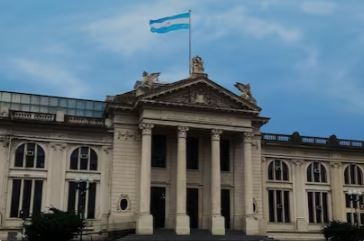 Aseguran que la Universidad Nacional de Rosario atraviesa una situación económica "muy compleja"