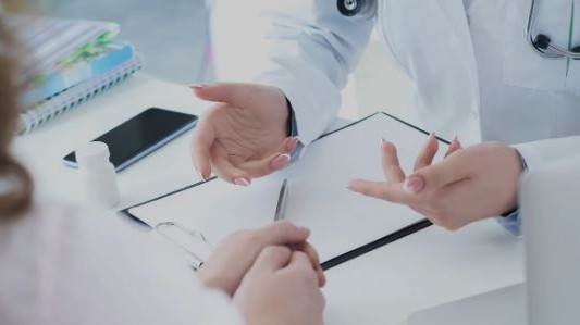 Confirman medida cautelar que impide aumento del valor de prepaga en razón de la edad de la afiliada