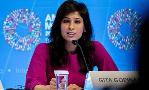 El FMI dijo que las medidas del Gobierno “comienzan a dar fruto” y advirtió: “El camino por recorrer sigue siendo difícil”