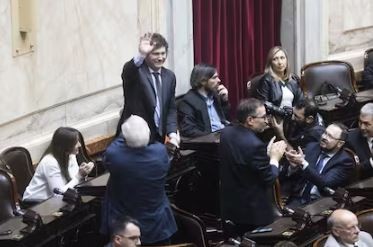 "Los que voten en contra serán enemigos del cambio", el mensaje de Milei a legisladores opositores