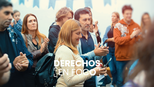 Down is Up: Familias que acompañan a otras familias (1)