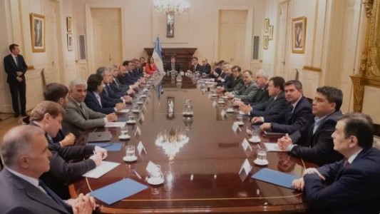 Los gobernadores apoyaron a Maximiliano Pullaro: “Todos somos Santa Fe