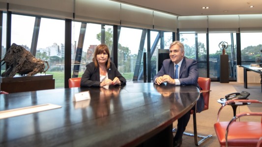 Llaryora recibió a Bullrich