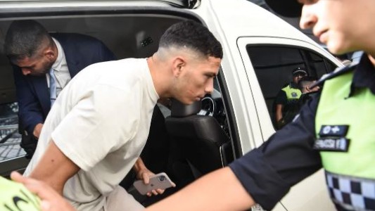 Vélez suspendió los contratos de los cuatro jugadores detenidos por abuso sexual