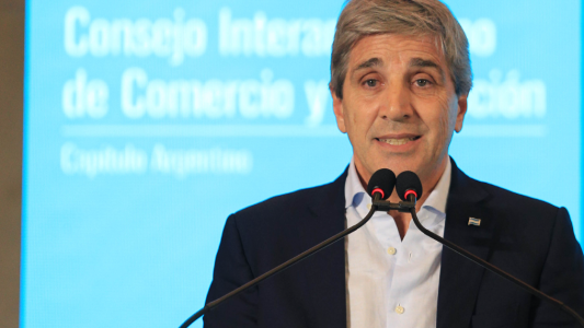 Caputo le pidió a los empresarios que sean "héroes" y les prometió baja de impuestos