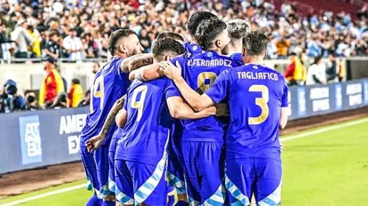 Argentina venció a Costa y cerró con una sonrisa su gira por Estados Unidos