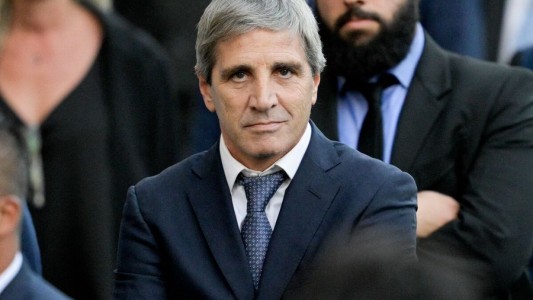 Caputo dijo que se podría bajar impuestos "antes de lo esperado" por el superávit fiscal