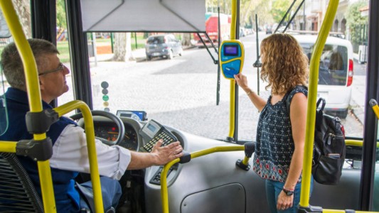 El Gobierno quiere que el transporte se pueda pagar con cualquier tarjeta