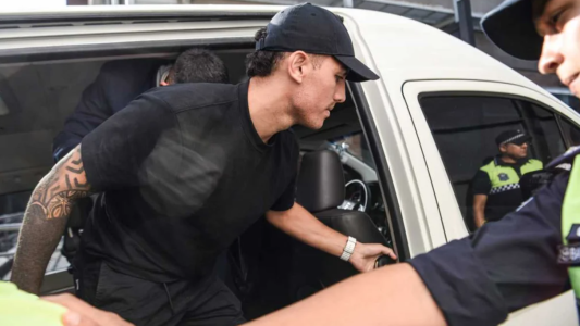 Uno de los jugadores de Vélez acusado de abuso sexual recibió otra denuncia similar