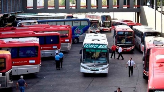 A partir de las 00 horas se levanta el paro de transporte interurbano