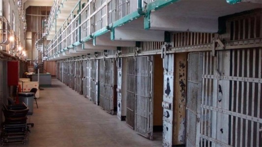 Bouwer: Acusados de tortura y muerte de un recluso