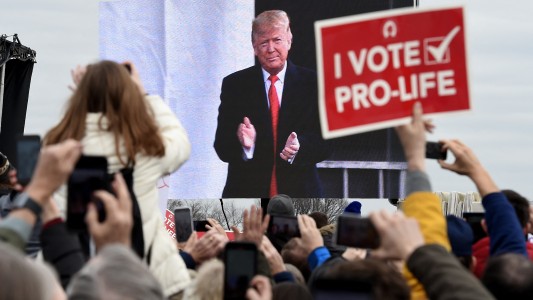Donald Trump, sobre el aborto: "No firmaría una prohibición federal"
