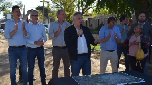 Martín Llaryora supervisa el progreso de la nueva sede de la fuerza policial antinarcotráfico en Río Cuarto